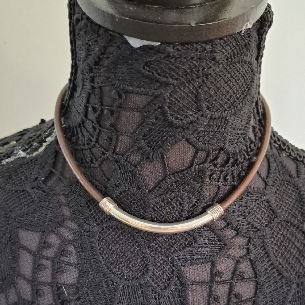 925.Choker